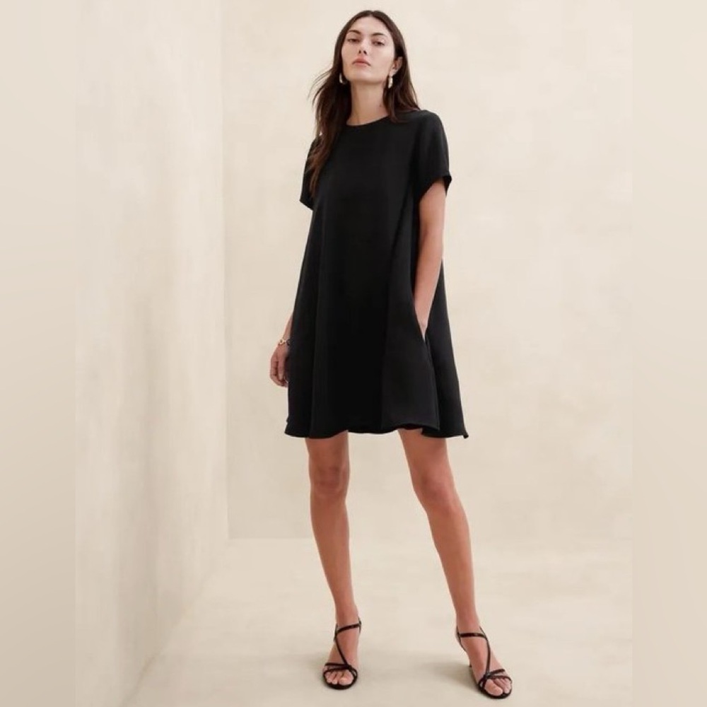 NEW! Banana Republic Black Aurelia Crepe Mini Dress 891568 💃